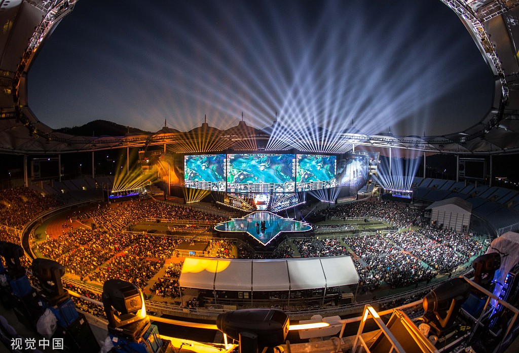 跟唱学起来！S15英雄联盟总决赛主题曲《涅槃》官方伴奏发布。