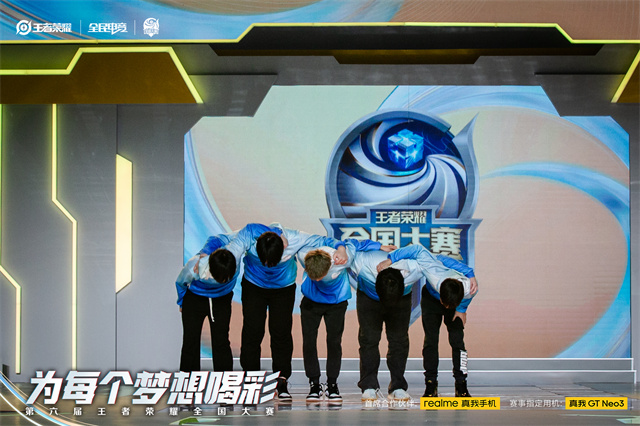 王者荣耀小游戏版本：碎片化娱乐的快速体验与竞技性策略性探讨